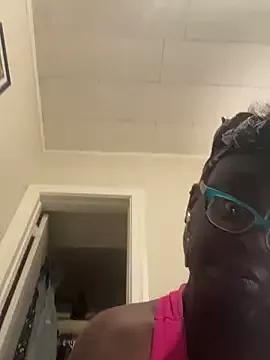 Goddesskarisma from StripChat is Freechat