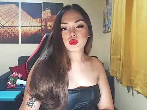 Try our girls live displays and explore the company of endless strippers, with beautiful physiques, vibrating toys and more.