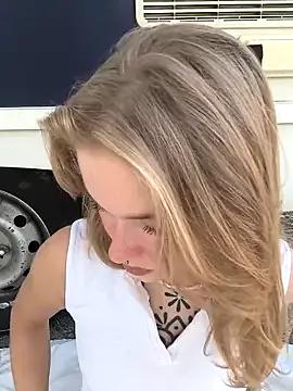 Goldloeckchen159 from StripChat is Freechat