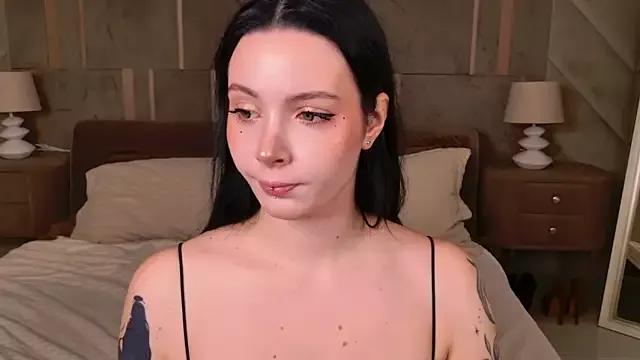 Try our girls live displays and explore the company of endless strippers, with beautiful physiques, vibrating toys and more.