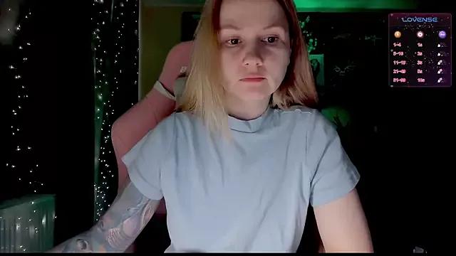 GoodWitch_ from StripChat