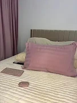 Try our girls live displays and explore the company of endless strippers, with beautiful physiques, vibrating toys and more.