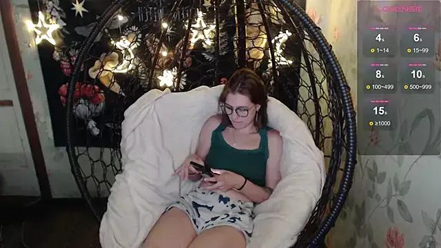 Greenwitch9 from StripChat is Freechat
