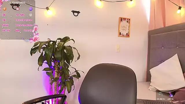 Greta_Blaze from StripChat is Freechat