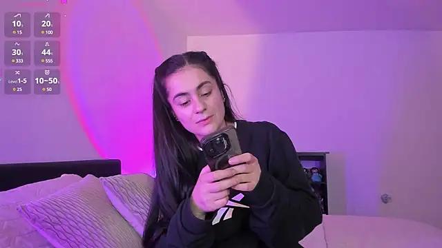 guccipussy1 from StripChat