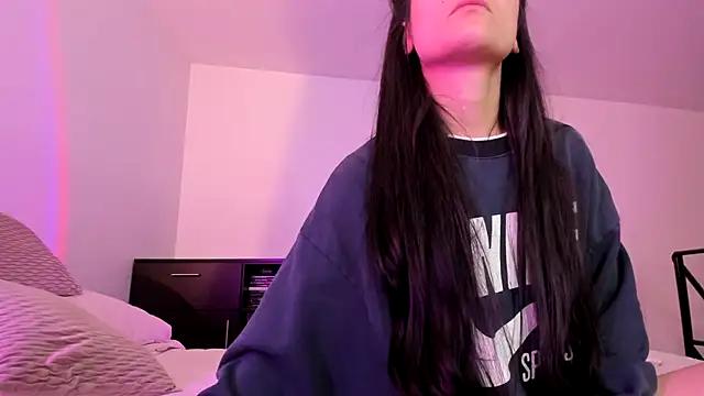 guccipussy1 from StripChat