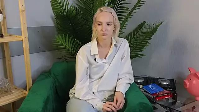 GwenBlakewayy from StripChat is Freechat