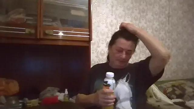 Try our girls live displays and explore the company of endless strippers, with beautiful physiques, vibrating toys and more.