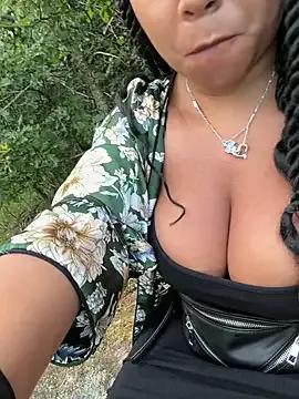 Photos of HaileyDiana from StripChat is Freechat