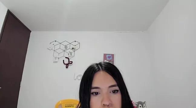 Hana_Zurah from StripChat