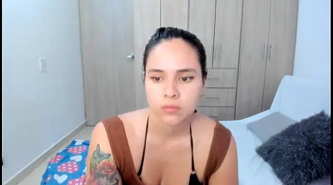 Hana_Zurah from StripChat