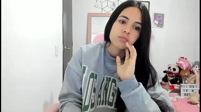 Hana_Zurah from StripChat