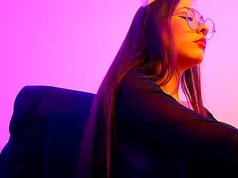 Avatar of HanaLush27