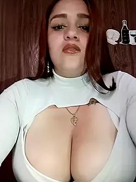 Hanna--a from StripChat is Freechat