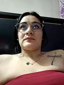 Try our girls live displays and explore the company of endless strippers, with beautiful physiques, vibrating toys and more.