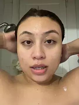Hanna_miss from StripChat is Freechat