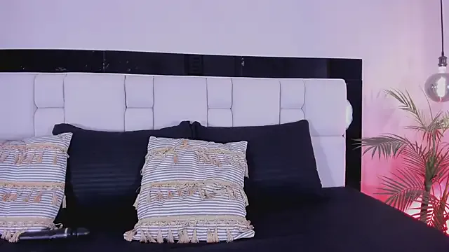 Hanna_palmer_ — show pussy