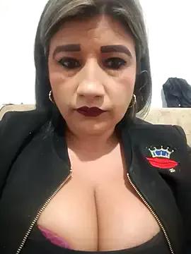 Try our girls live displays and explore the company of endless strippers, with beautiful physiques, vibrating toys and more.