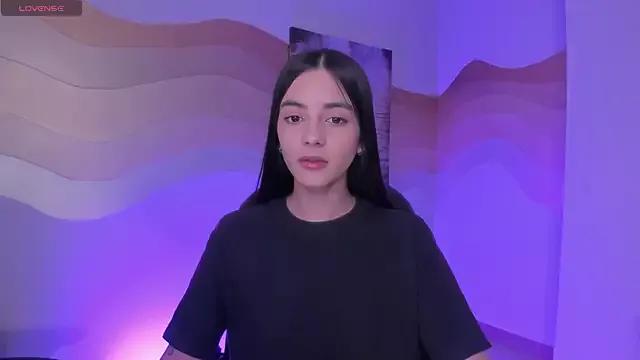 Try our girls live displays and explore the company of endless strippers, with beautiful physiques, vibrating toys and more.