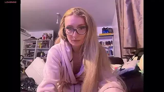harleyblair from StripChat is Freechat