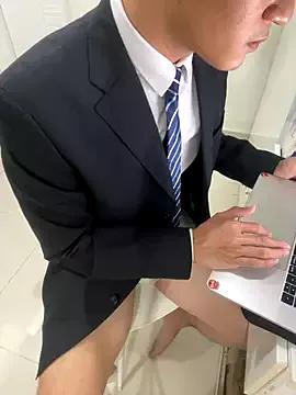 harrylouis1357 from StripChat is Freechat