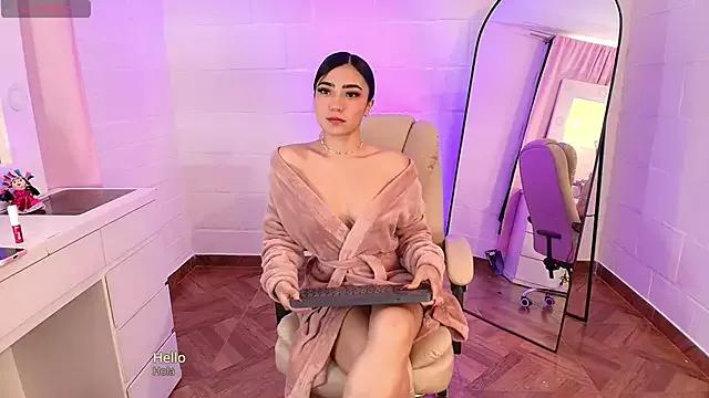 Try our girls live displays and explore the company of endless strippers, with beautiful physiques, vibrating toys and more.