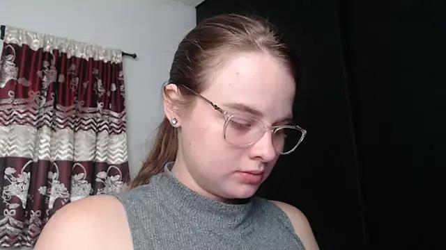 HellenMiyer1111 from StripChat