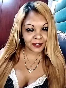 Try our girls live displays and explore the company of endless strippers, with beautiful physiques, vibrating toys and more.