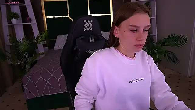 HeyEmilly — new vibrator for pleasure 