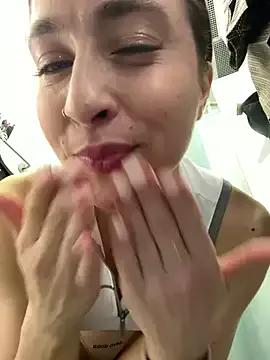 Photos of Holly_Play from StripChat is Freechat