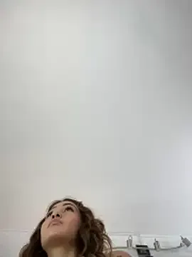 hollythomson — naked and teases my pussy with fingers