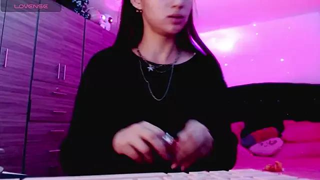 holy_juli from StripChat is Freechat