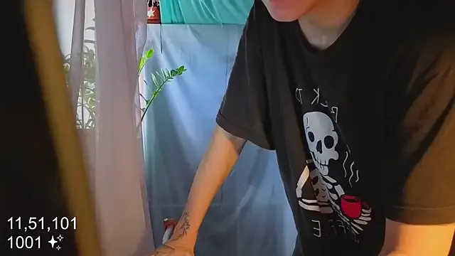 HoneyLem0n — Let's check how look my panties Downview