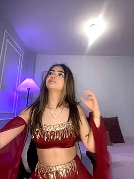 HoneyMollyX from StripChat is Freechat