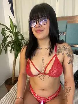 honeyy_mia from StripChat is Freechat