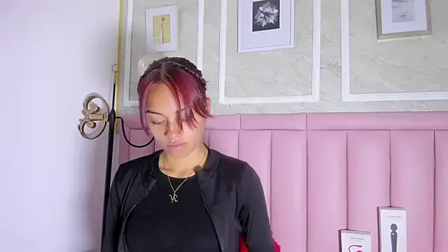 Avatar of HoollyHendrix