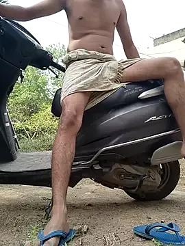 Horny_bull28 from StripChat is Freechat