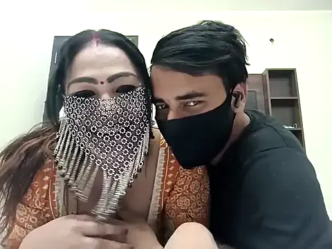 horny_milf_couple's avatar