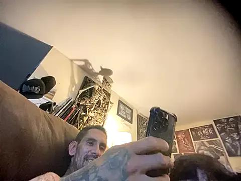 Try our girls live displays and explore the company of endless strippers, with beautiful physiques, vibrating toys and more.