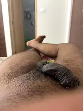 hornylonda139 from StripChat is Freechat