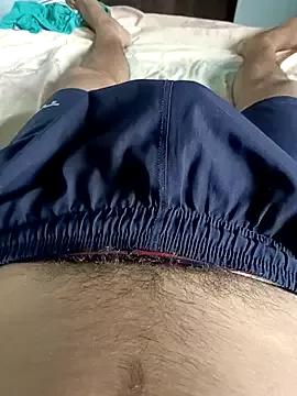 Hornyucum4me from StripChat is Freechat
