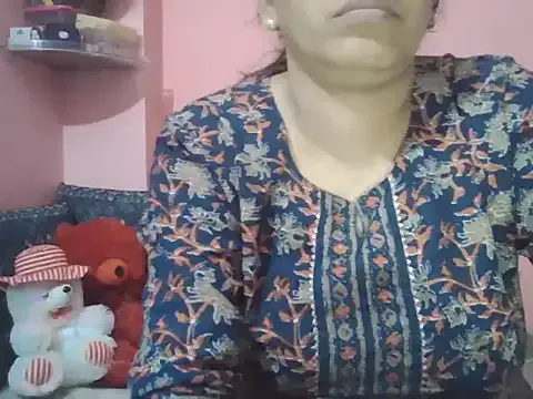 Avatar of Hot-shanvi