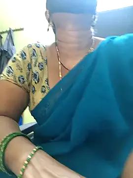 hot-telugu-queen from StripChat is Freechat