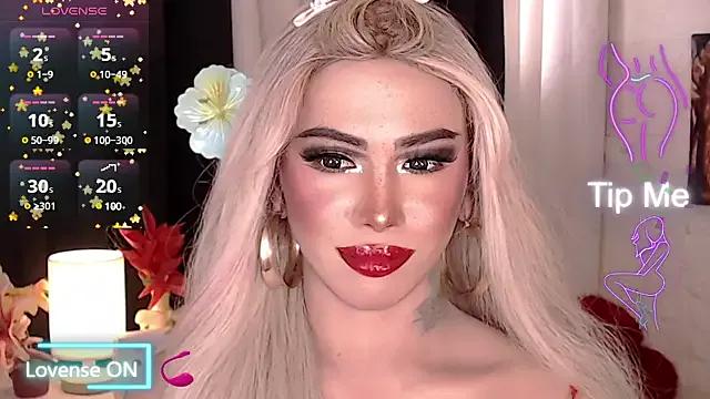 Hot_amanda_goddess from StripChat is Freechat
