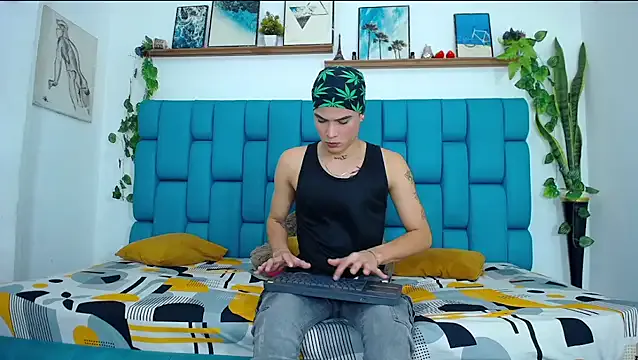 Hot_Boys_Latinos_X's avatar