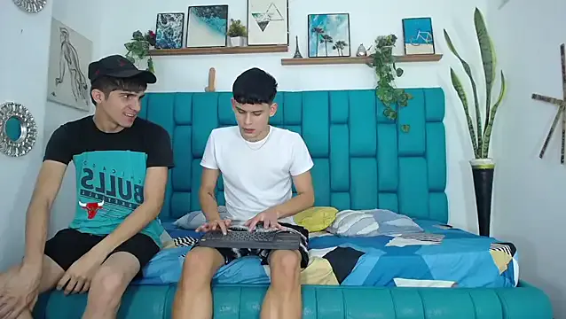 Hot_Boys_Latinos_X — NAKED