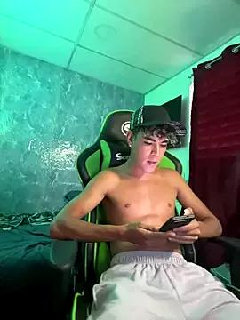hotboys1924 from StripChat is Freechat