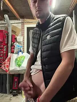 hotboyserbian from StripChat is Freechat