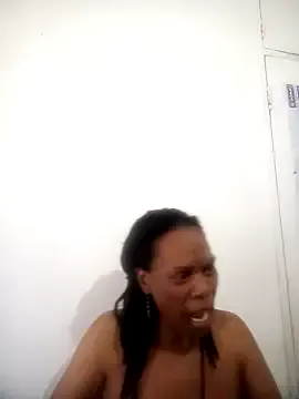 Hotcougar — Shake my titties