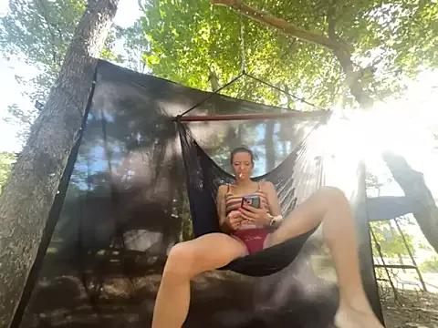 hotgirljade2023 from StripChat is Freechat
